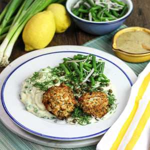 Visballetjes met zomerse puree en salade