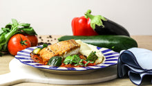 Afbeelding laden  in gallerij, Lenghaas met caponata en puree