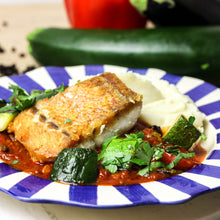 Afbeelding laden  in gallerij, Lenghaas met caponata en puree