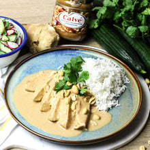 Afbeelding laden  in gallerij, Kipfilet met pindasaus en frisse salade