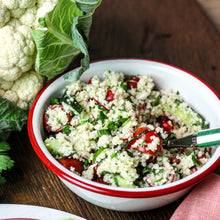 Afbeelding laden  in gallerij, Couscoussalade met zalmballetjes en tzatziki (18/08-24/08)