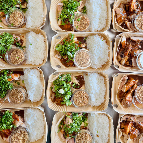 Glazed miso-chicken met rijst en komkommer