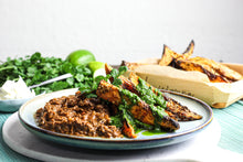 Afbeelding laden  in gallerij, Mexicaans stoofpotje met zoete aardappelwedges (VEGGIE)