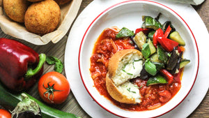 Arancini met tomatensaus en ratatouille (V)